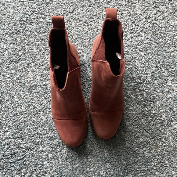 Toms Esme boots size 7 - Picture 5 of 8